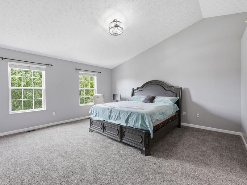 6437 Hemmingford Drive, Canal Winchester, OH 43110 Photo 19