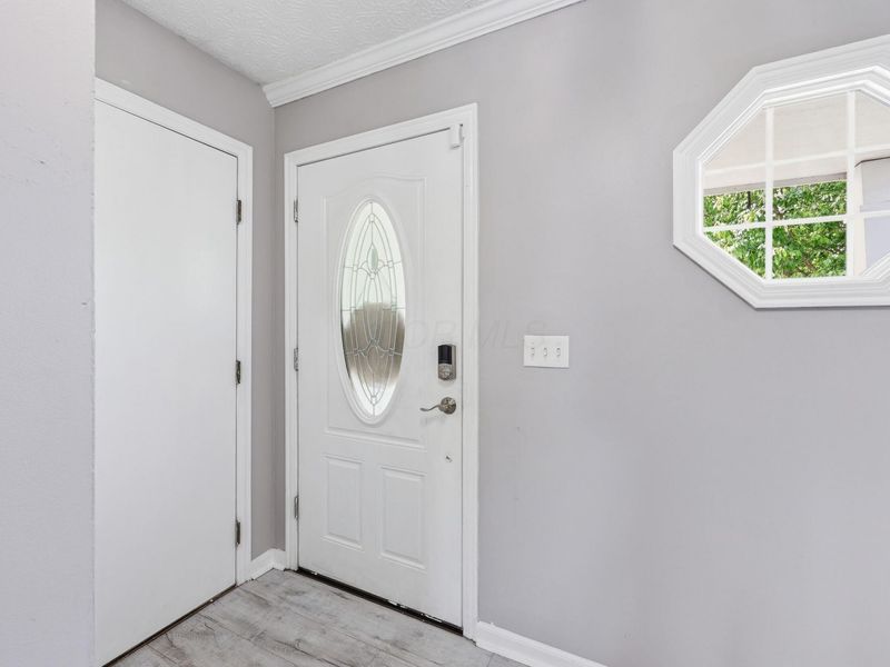 6437 Hemmingford Drive, Canal Winchester, OH 43110 Photo 5