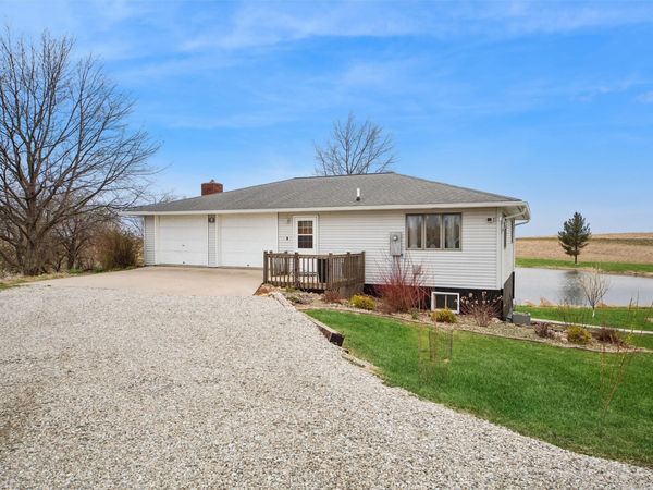 10245 E 82nd Street S, Reasnor, IA 50232