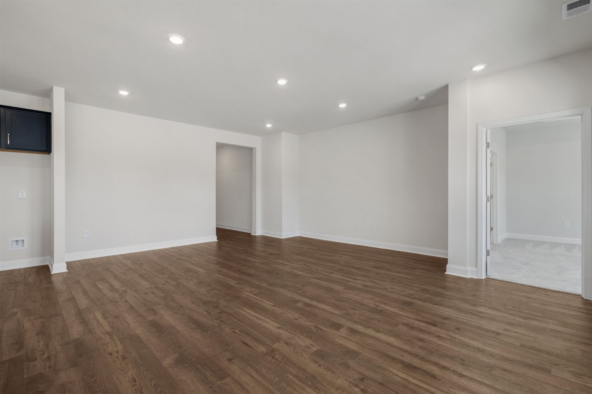 136 Furnies Place  Photo 4