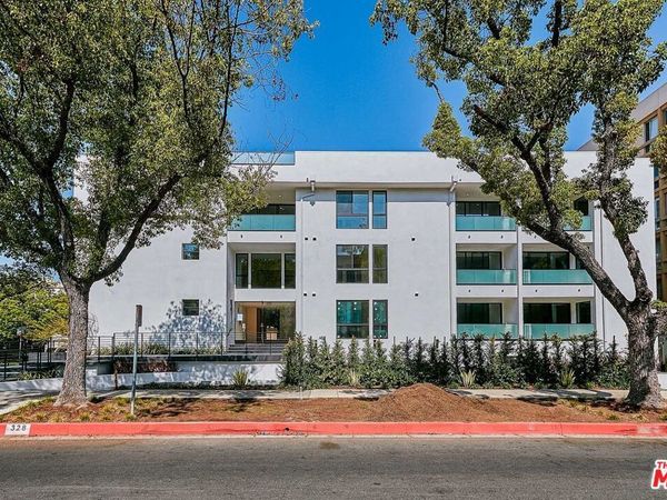 328 N Maple Drive, Unit 101, Beverly Hills, CA 90210