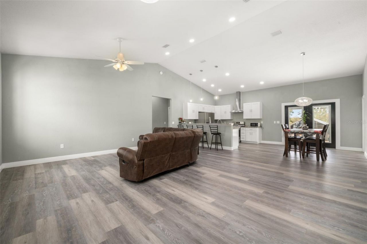 189 N Oleander Drive , Avon Park, FL 33825 Photo