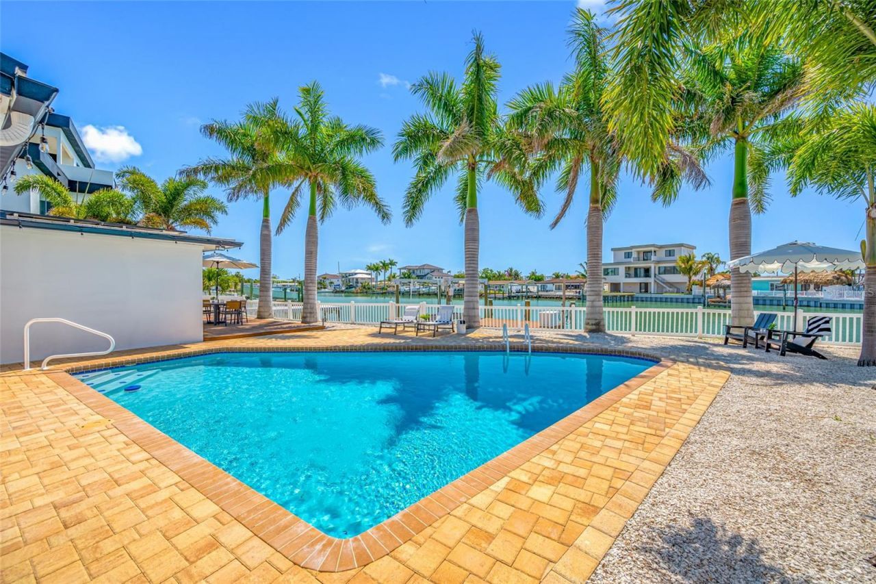 7984 1st Avenue S, Saint Petersburg, FL 33707 Photo