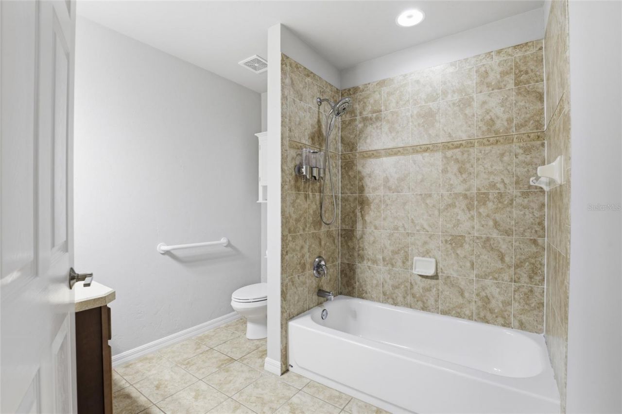 9733 SW 104th Lane , Gainesville, FL 32608 Photo