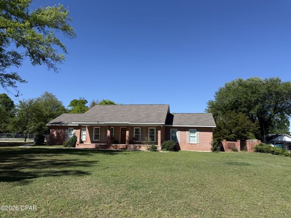 2679 Choctaw Trail, Marianna, FL 32446