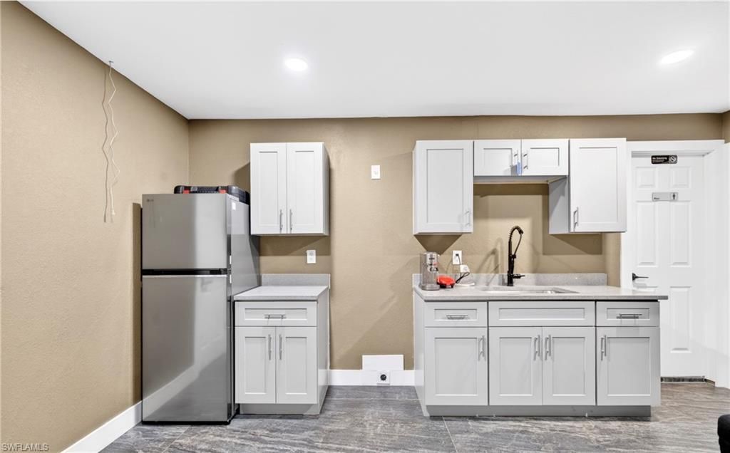 236 Pondella Rd , North Fort Myers, FL 33903 Photo