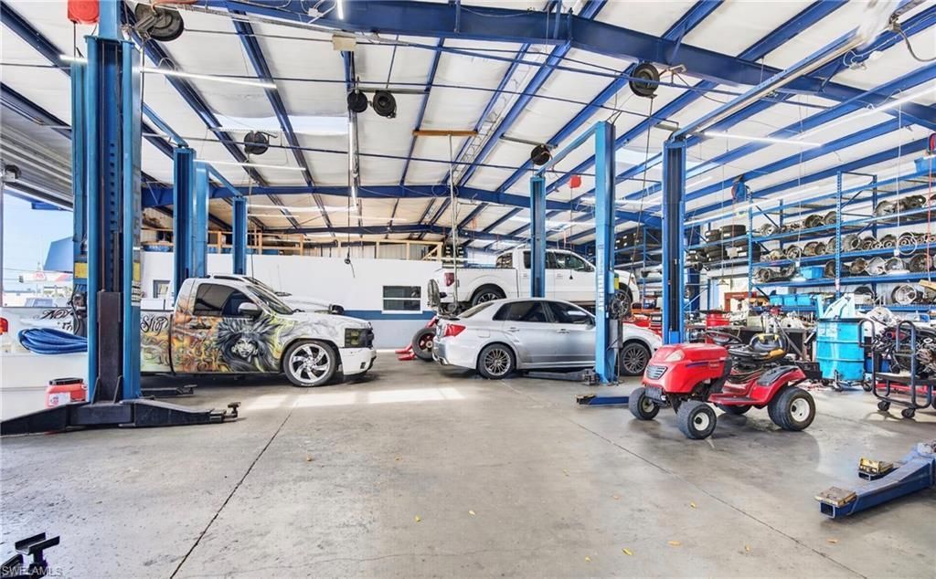 236 Pondella Rd , North Fort Myers, FL 33903 Photo