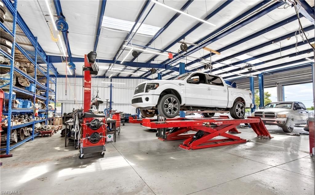 236 Pondella Rd , North Fort Myers, FL 33903 Photo