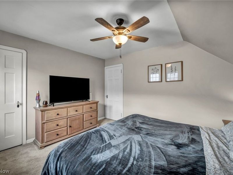 16209 Elsienna Avenue, Cleveland, OH 44135 Photo 27