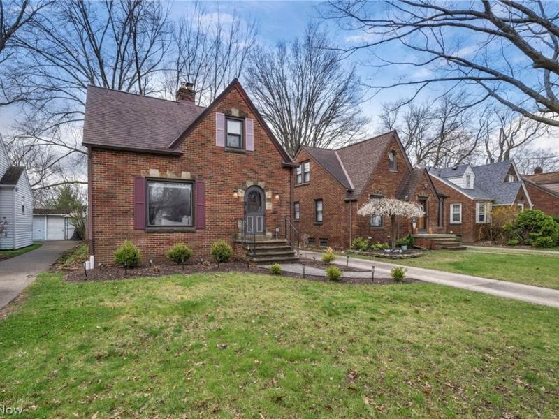 16209 Elsienna Avenue, Cleveland, OH 44135 Photo 3