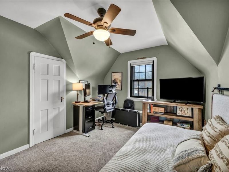 16209 Elsienna Avenue, Cleveland, OH 44135 Photo 32