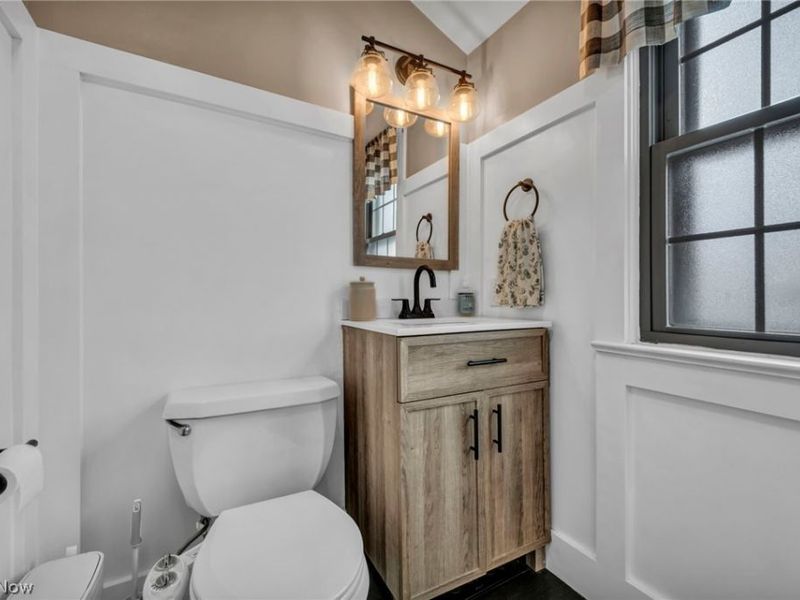 16209 Elsienna Avenue, Cleveland, OH 44135 Photo 35