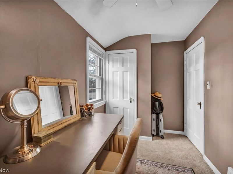 16209 Elsienna Avenue, Cleveland, OH 44135 Photo 39