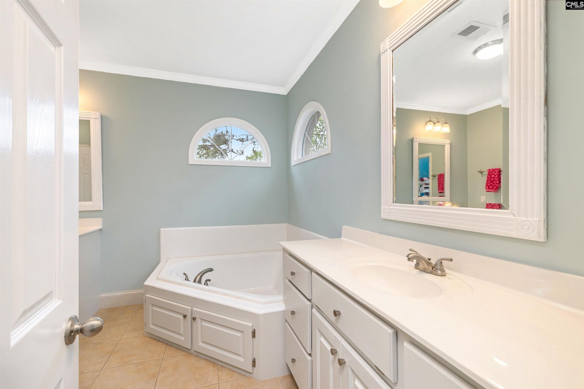 91 Old Still Road Photo 31