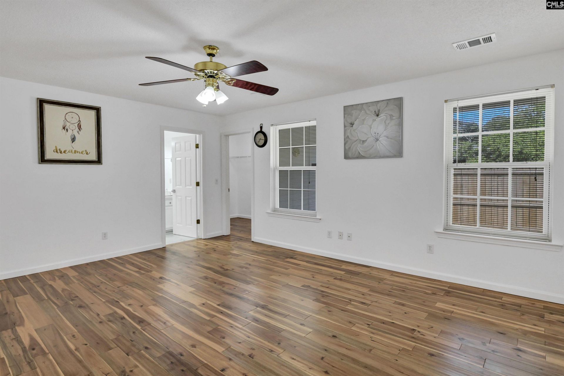 9 Twin Oaks Circle Photo 13