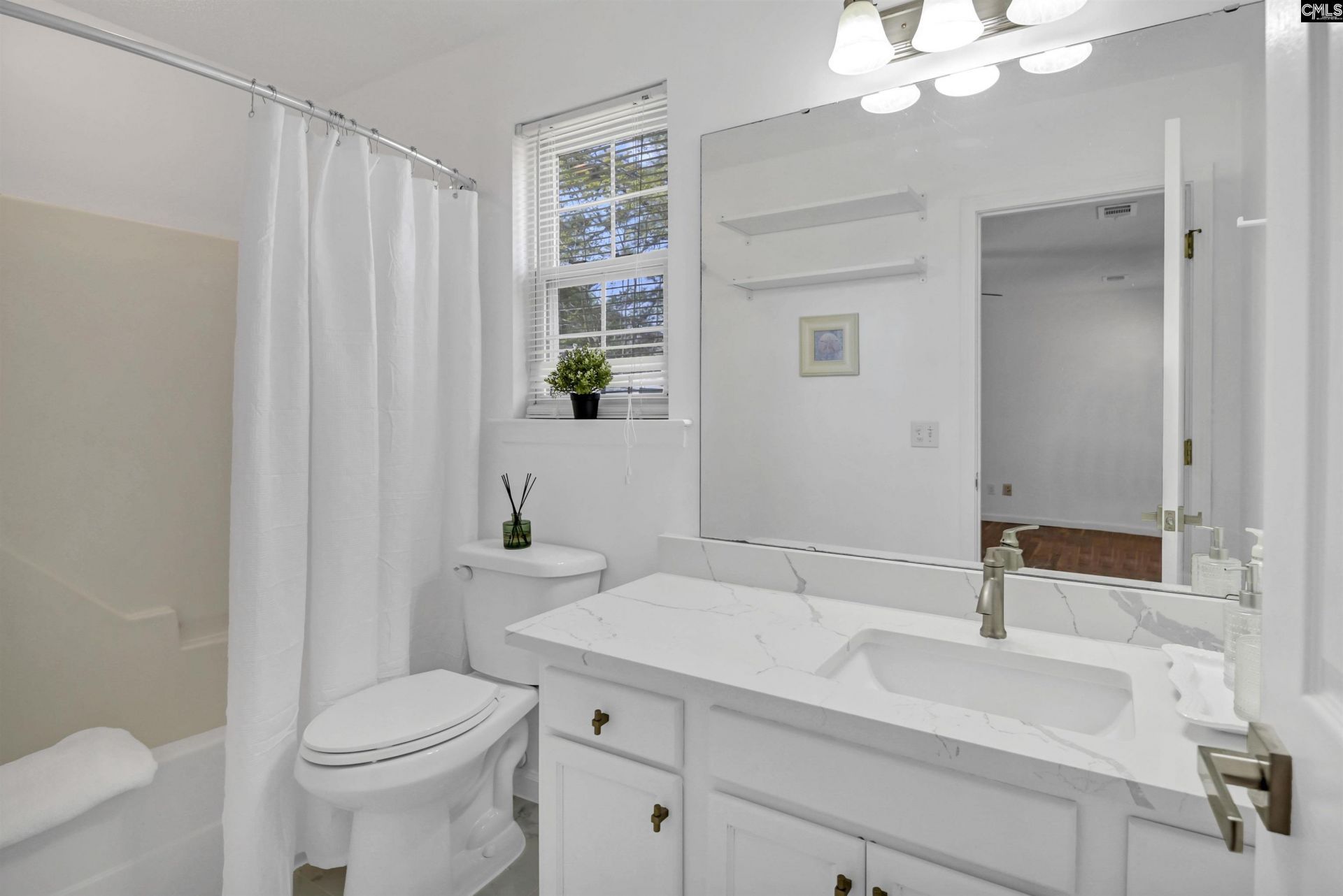 9 Twin Oaks Circle Photo 15