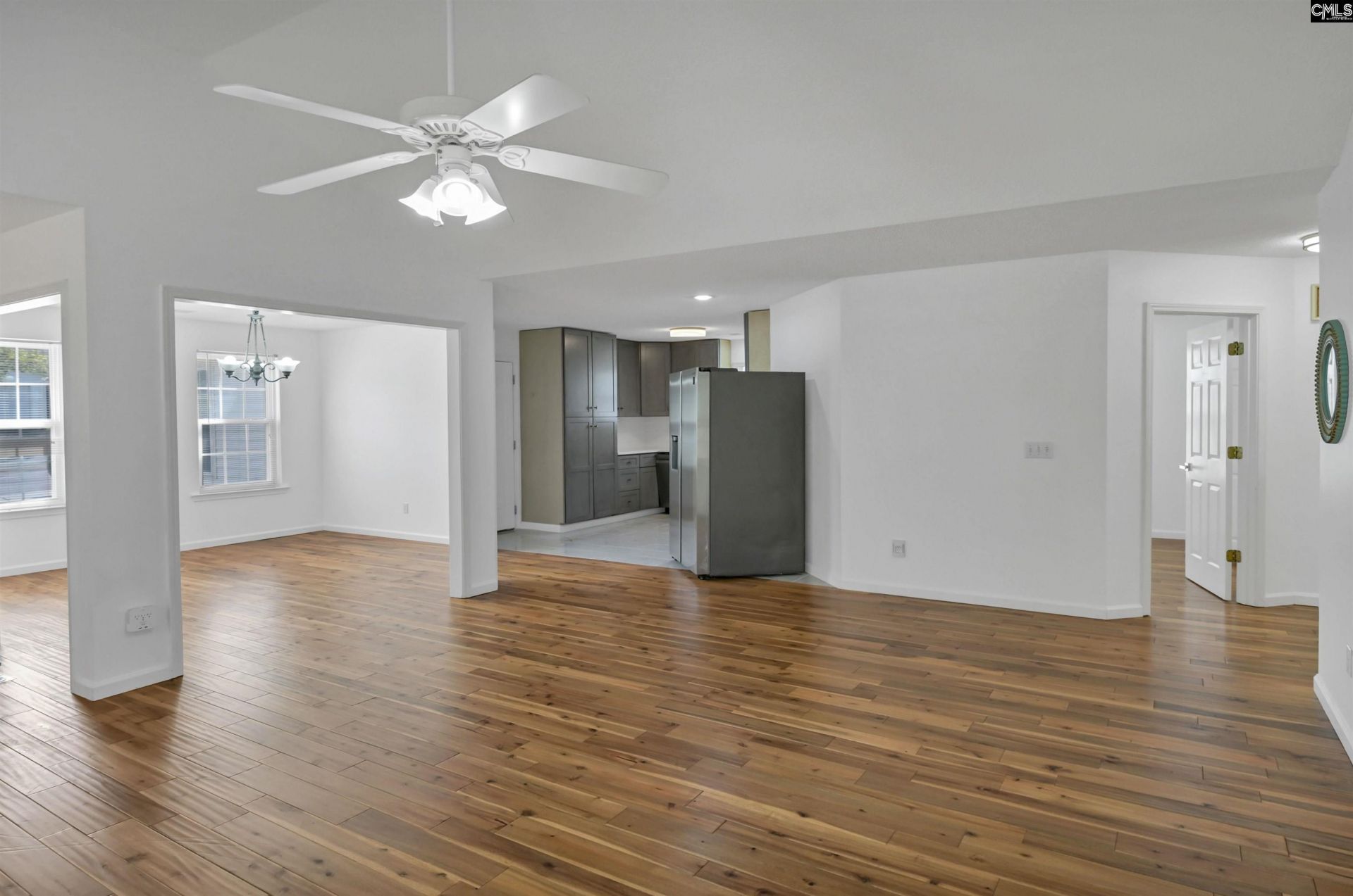 9 Twin Oaks Circle Photo 5