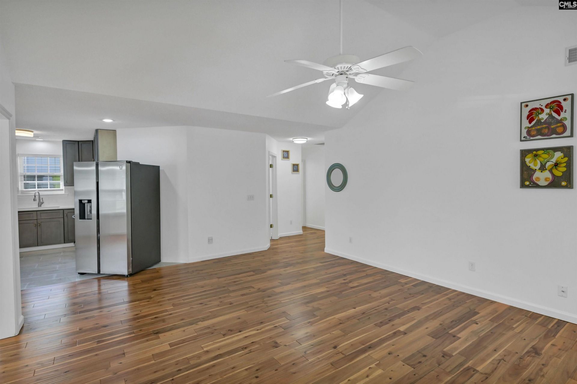 9 Twin Oaks Circle Photo 6