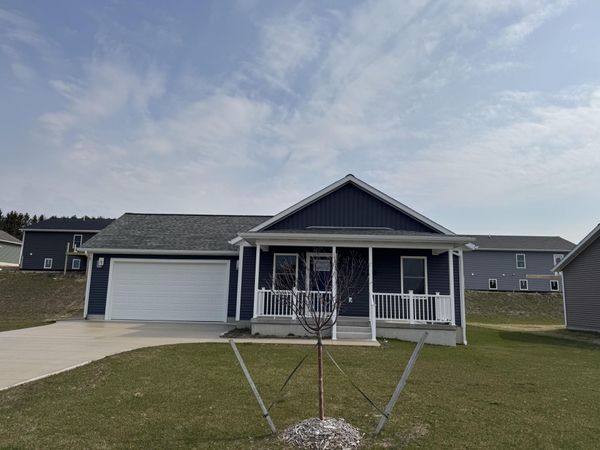254 Stonecrest Drive, Shelby, MI 49455