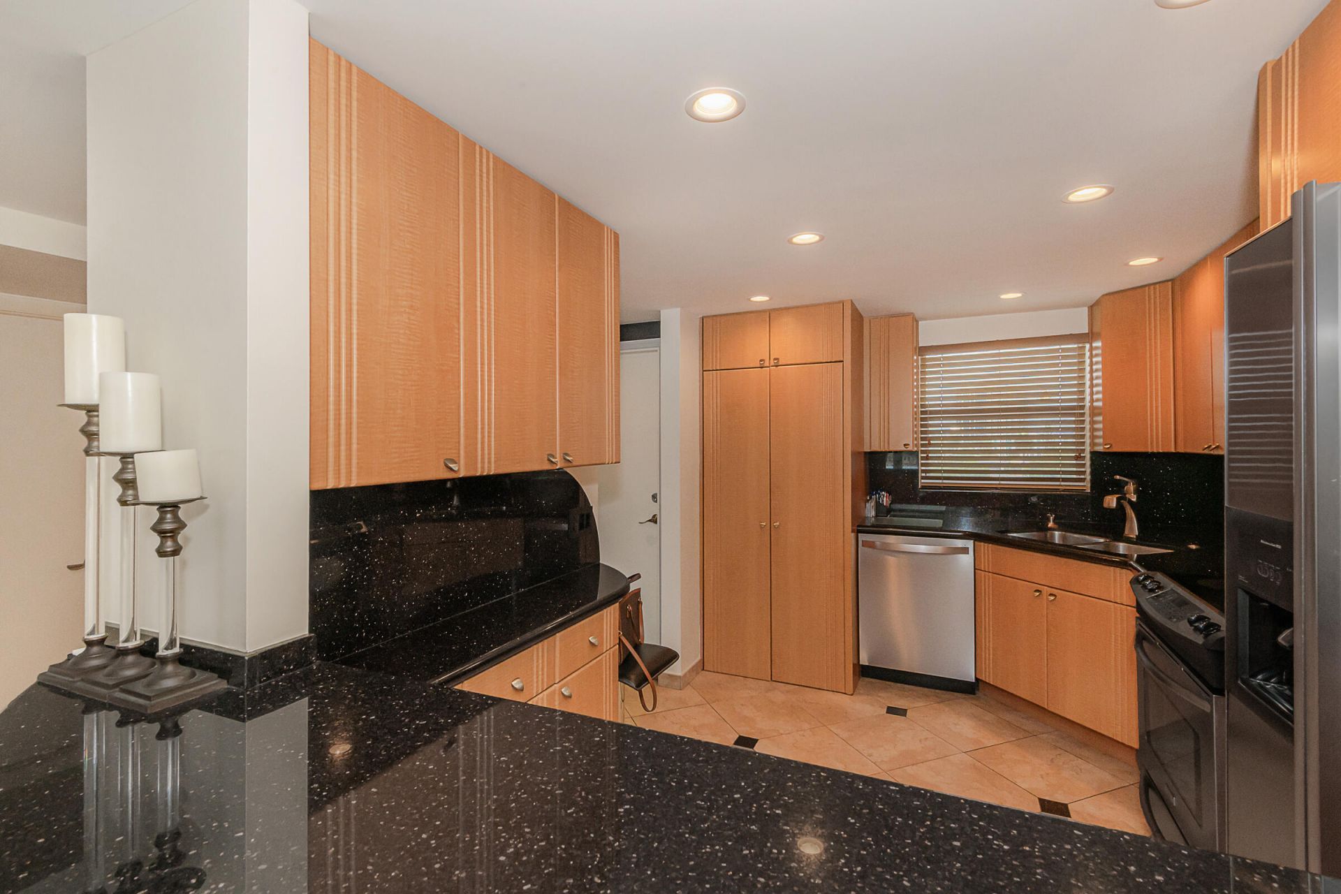 511 Bayshore Drive, Unit 707, Fort Lauderdale, FL 33304 Photo