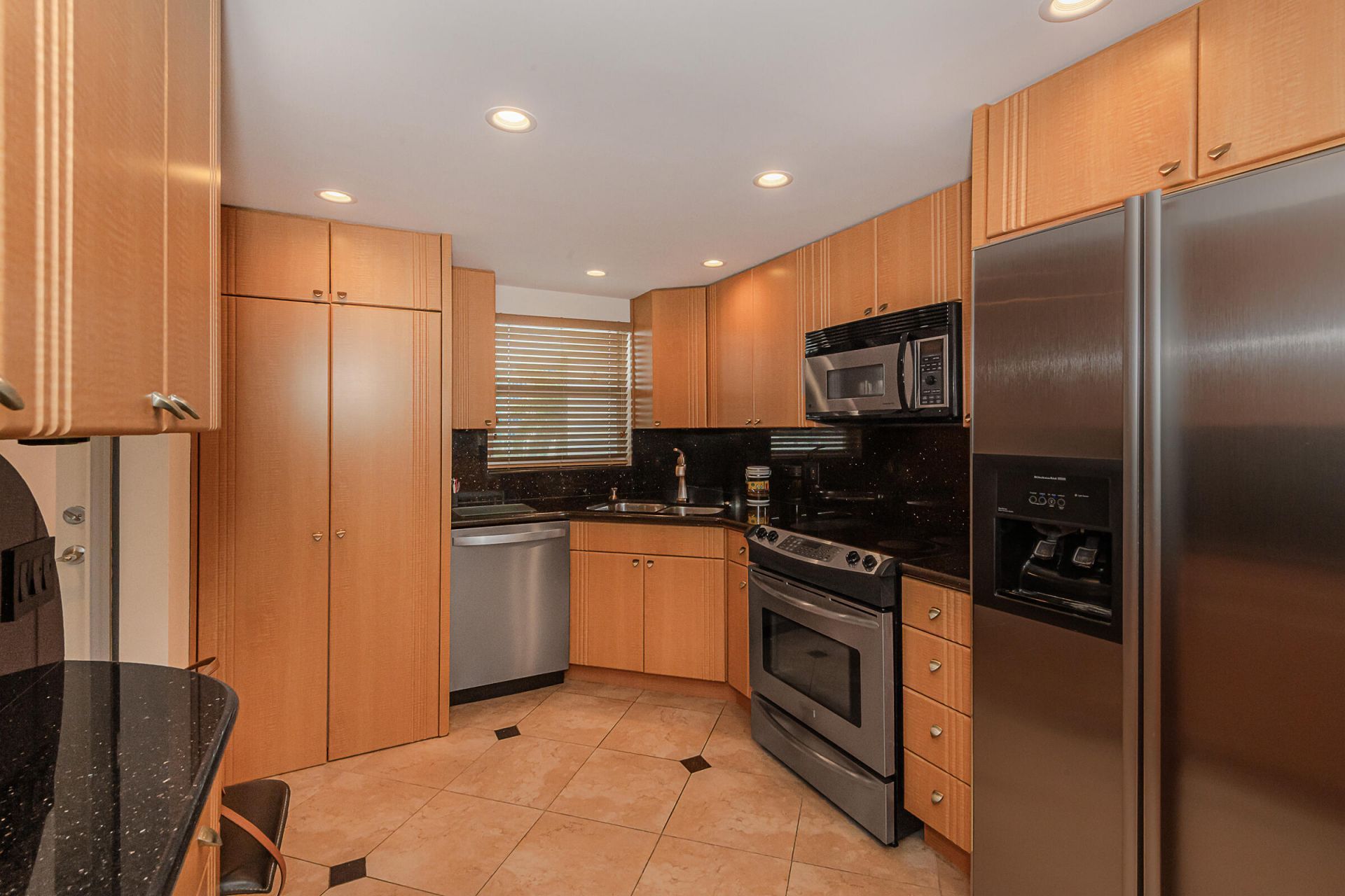 511 Bayshore Drive, Unit 707, Fort Lauderdale, FL 33304 Photo