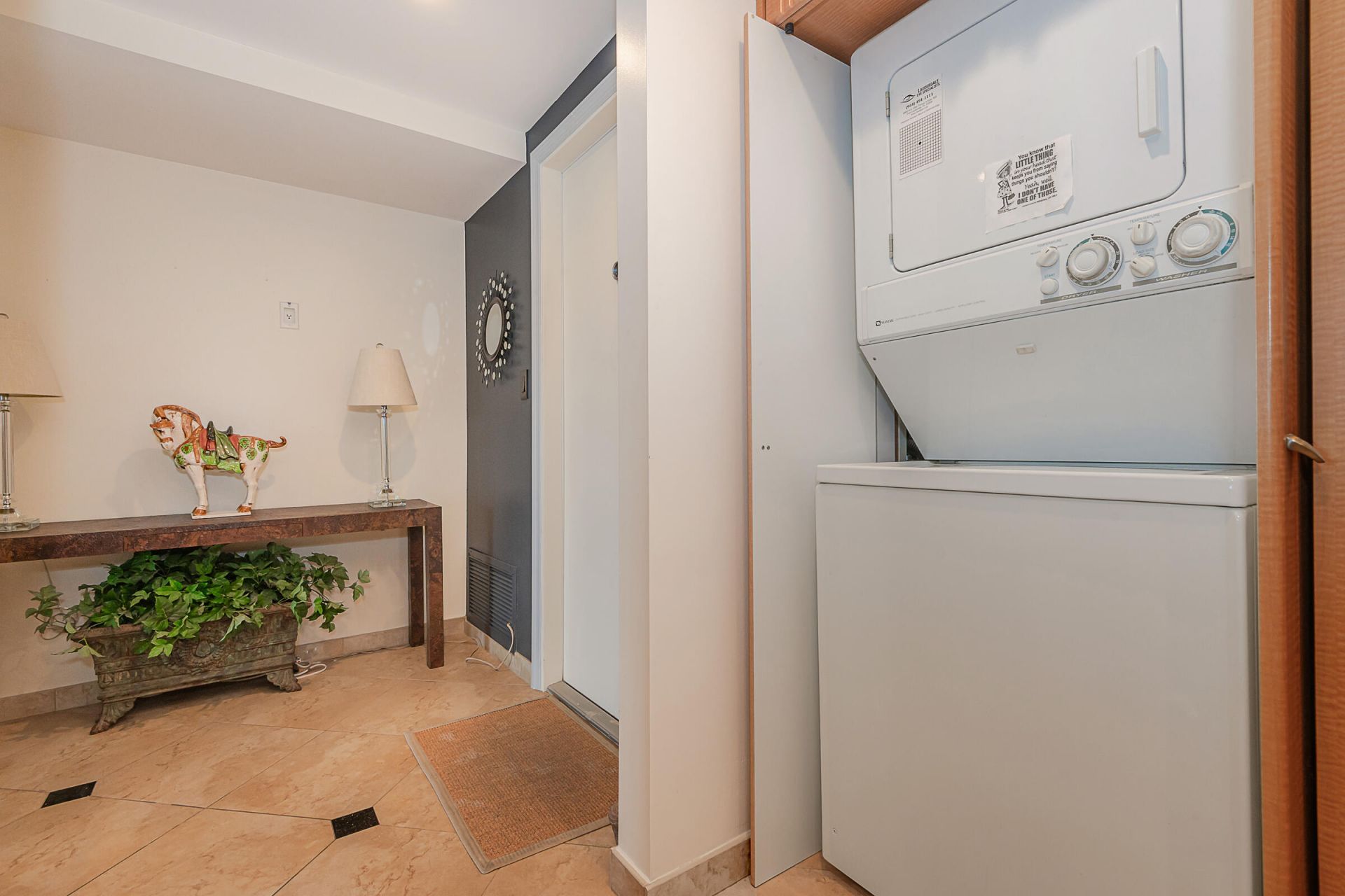 511 Bayshore Drive, Unit 707, Fort Lauderdale, FL 33304 Photo