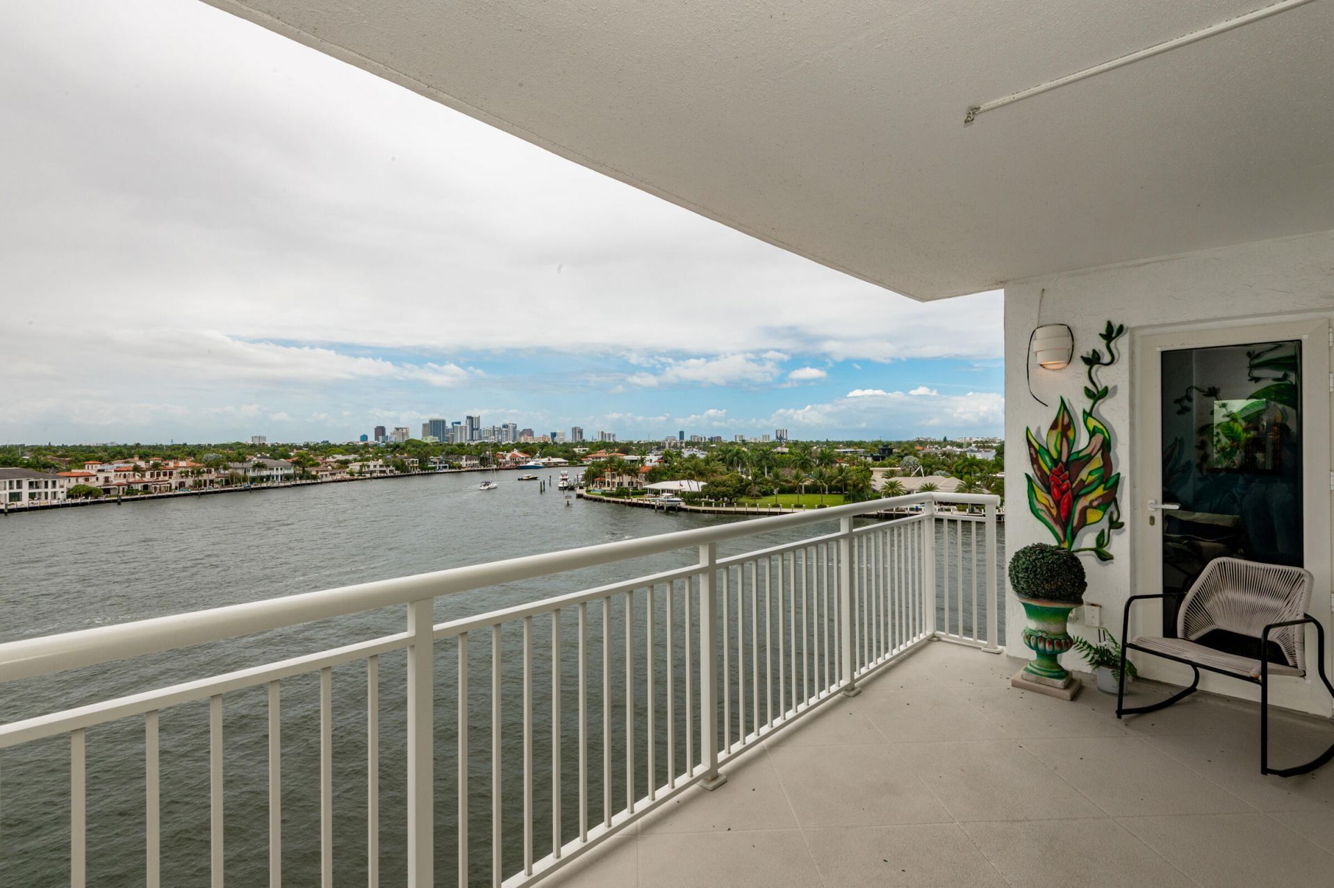511 Bayshore Drive, Unit 707, Fort Lauderdale, FL 33304 Photo