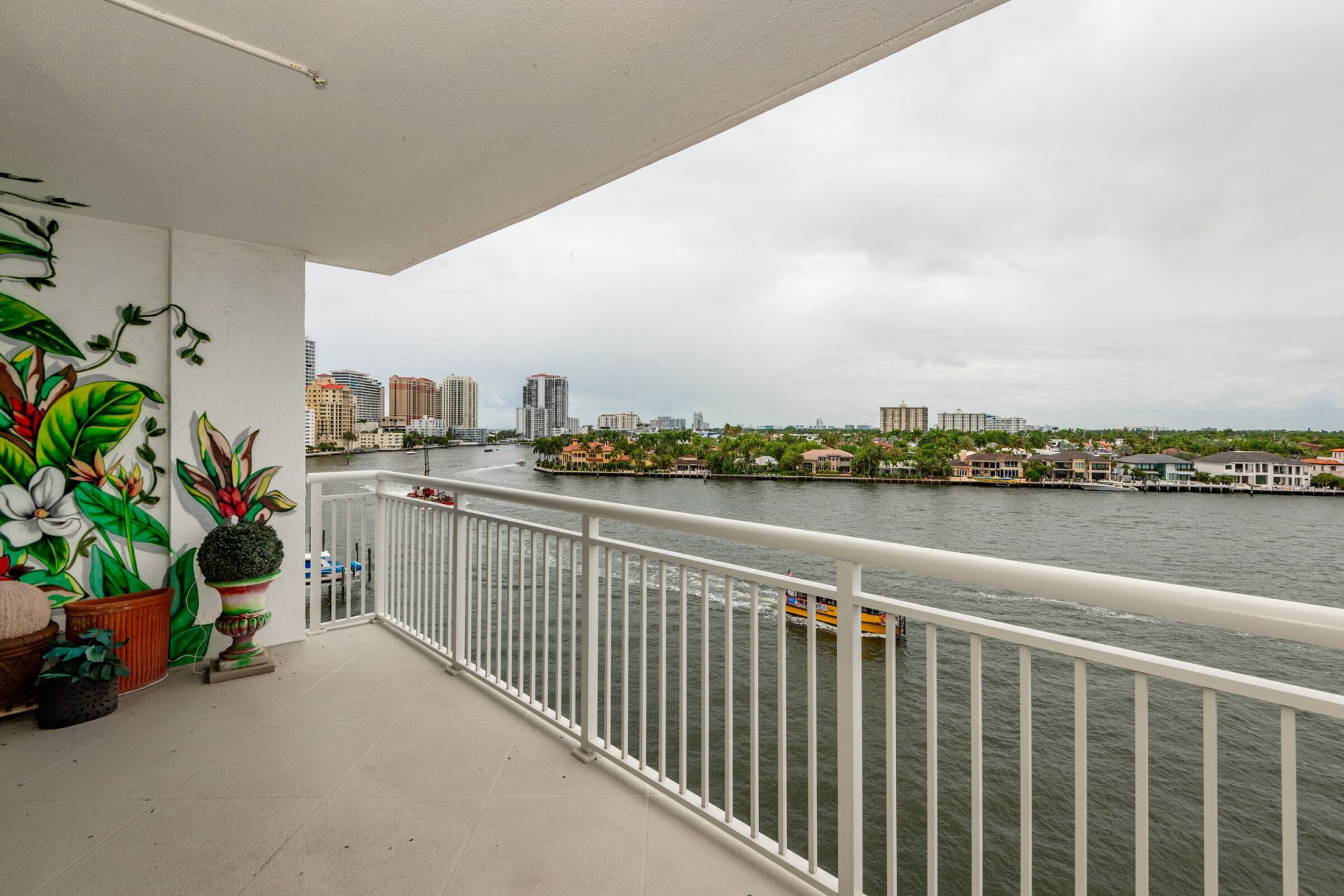 511 Bayshore Drive, Unit 707, Fort Lauderdale, FL 33304 Photo