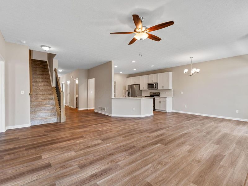 , Unit B, Grove City, OH 43123 Photo 19