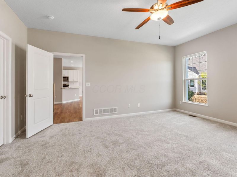 , Unit B, Grove City, OH 43123 Photo 24