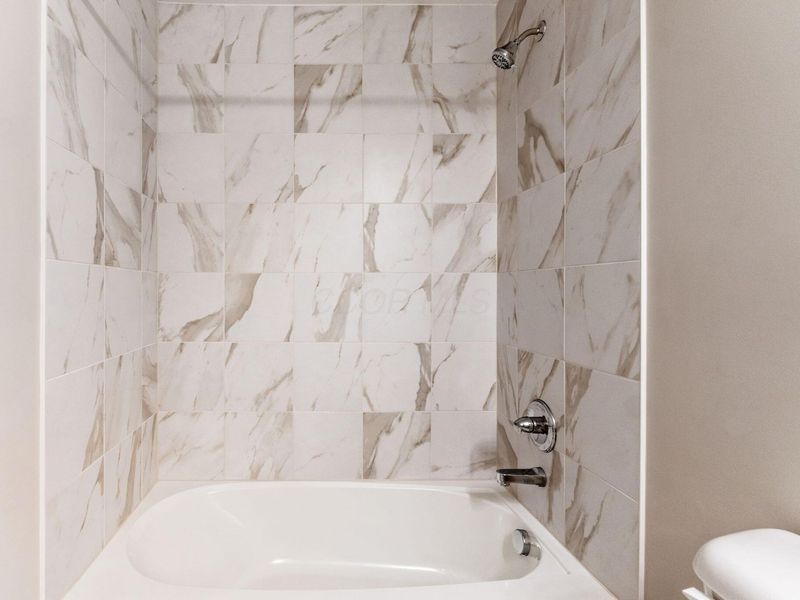 , Unit B, Grove City, OH 43123 Photo 45