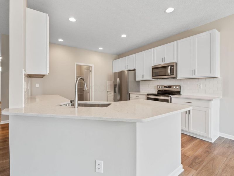 , Unit B, Grove City, OH 43123 Photo 5