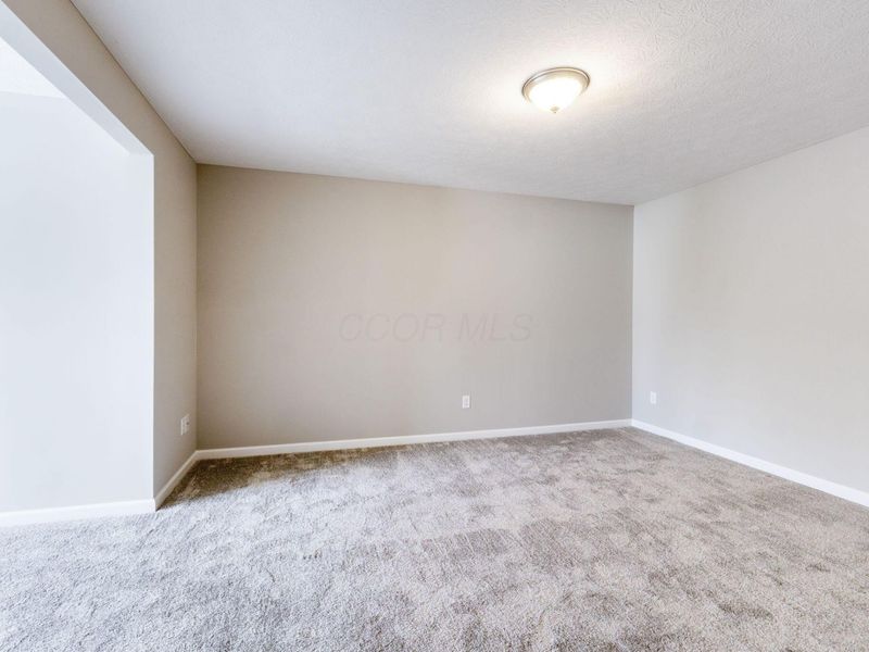 , Unit B, Grove City, OH 43123 Photo 52