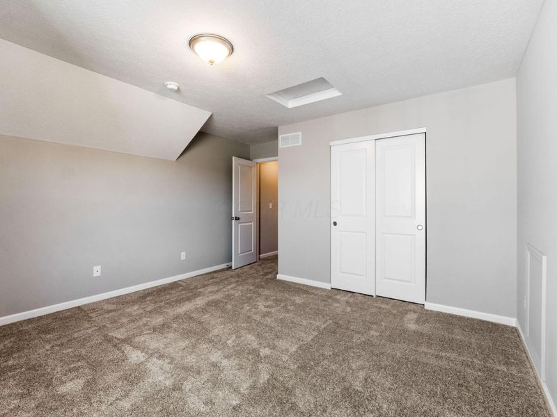 , Unit B, Grove City, OH 43123 Photo 53