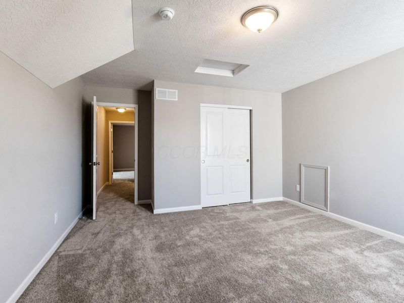 , Unit B, Grove City, OH 43123 Photo 54