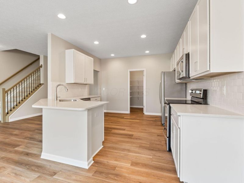 , Unit B, Grove City, OH 43123 Photo 7