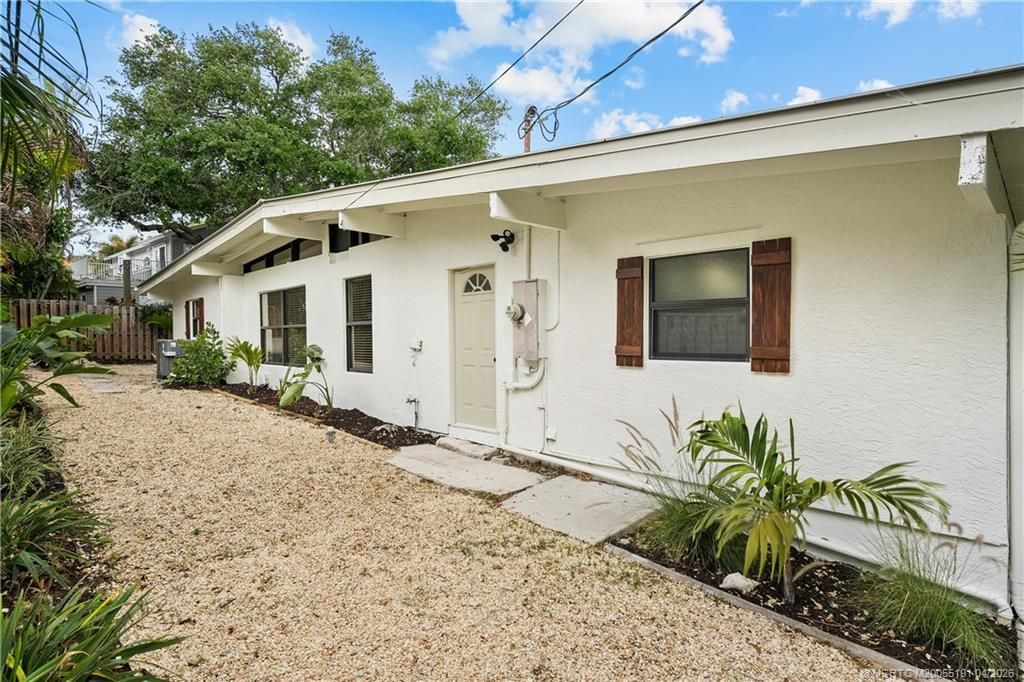 1944 NE Lake Place, Jensen Beach, FL 34957 Photo