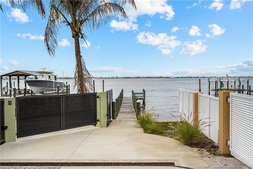 1944 NE Lake Place, Jensen Beach, FL 34957 Photo