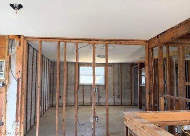 2543 8th Ave, Saint James City, FL 33956 Photo