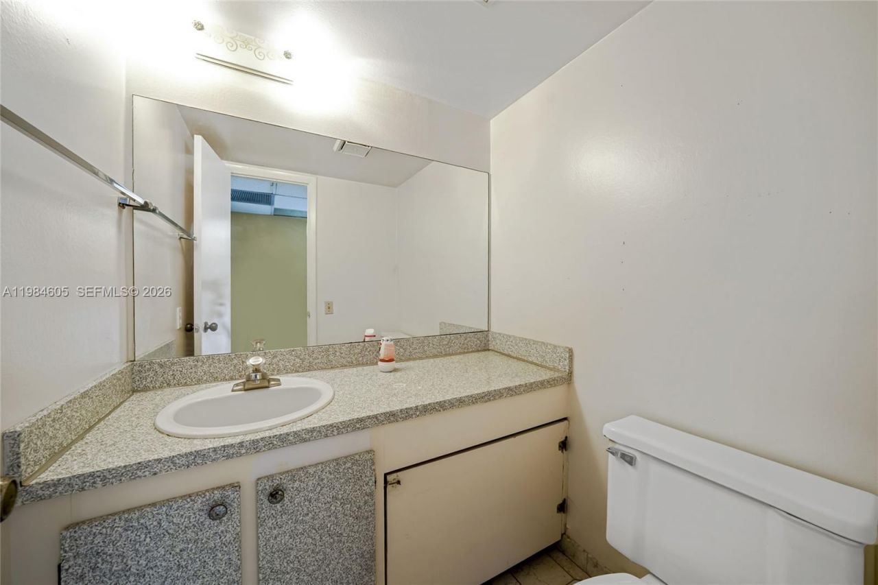 9330 Lime Bay Blvd, Unit 209, Tamarac, FL 33321 Photo