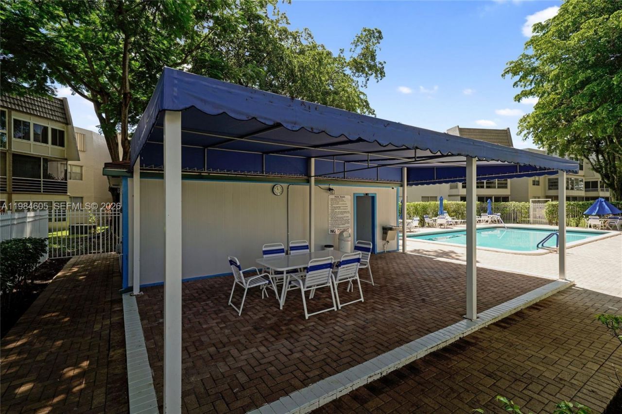 9330 Lime Bay Blvd, Unit 209, Tamarac, FL 33321 Photo