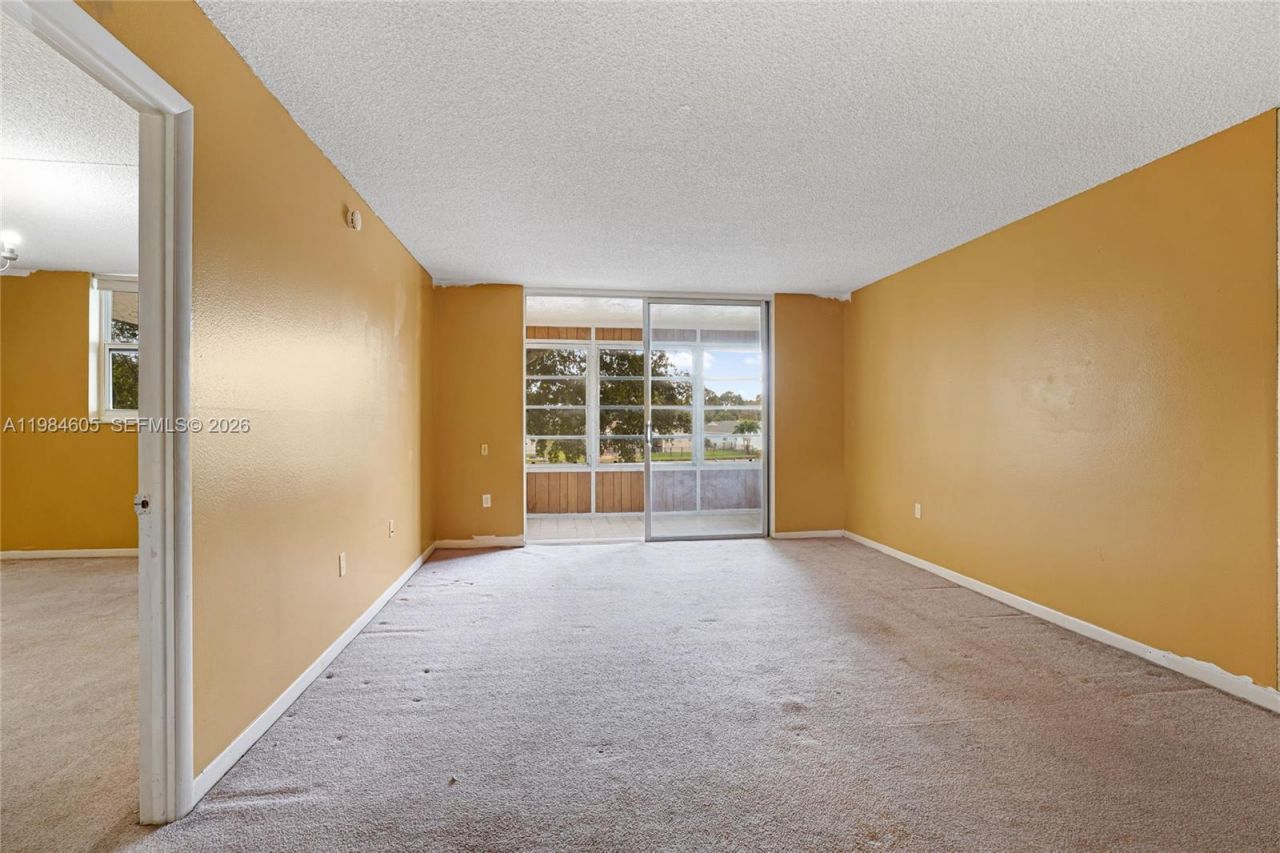 9330 Lime Bay Blvd, Unit 209, Tamarac, FL 33321 Photo
