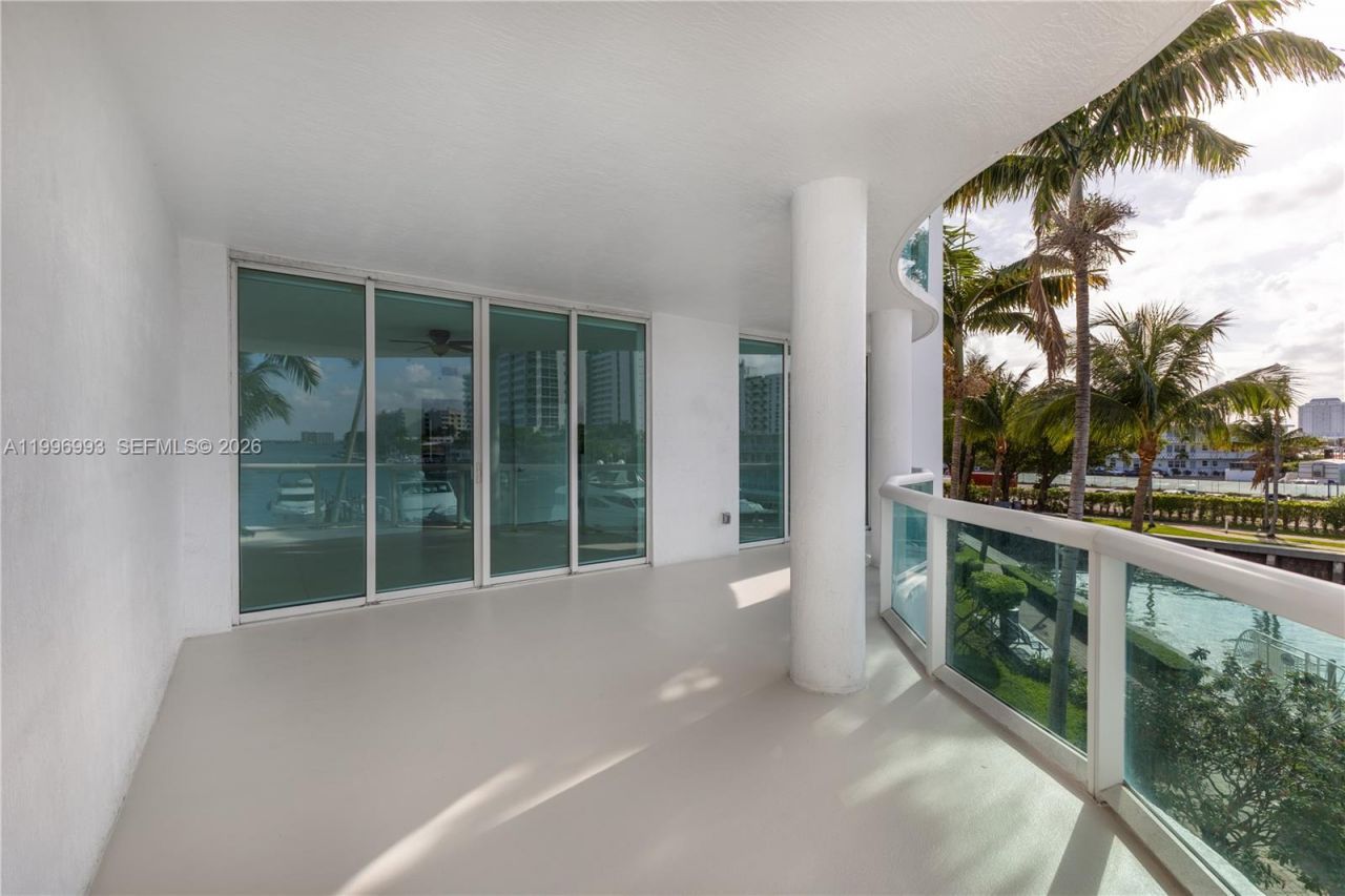 7914 Harbor Island Dr , Unit 205, North Bay Village, FL 33141 Photo