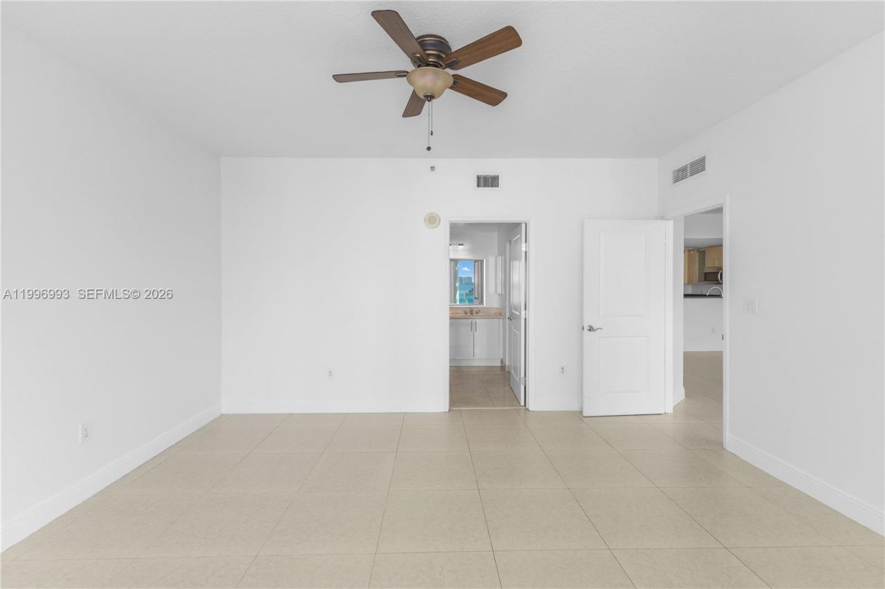 7914 Harbor Island Dr , Unit 205, North Bay Village, FL 33141 Photo