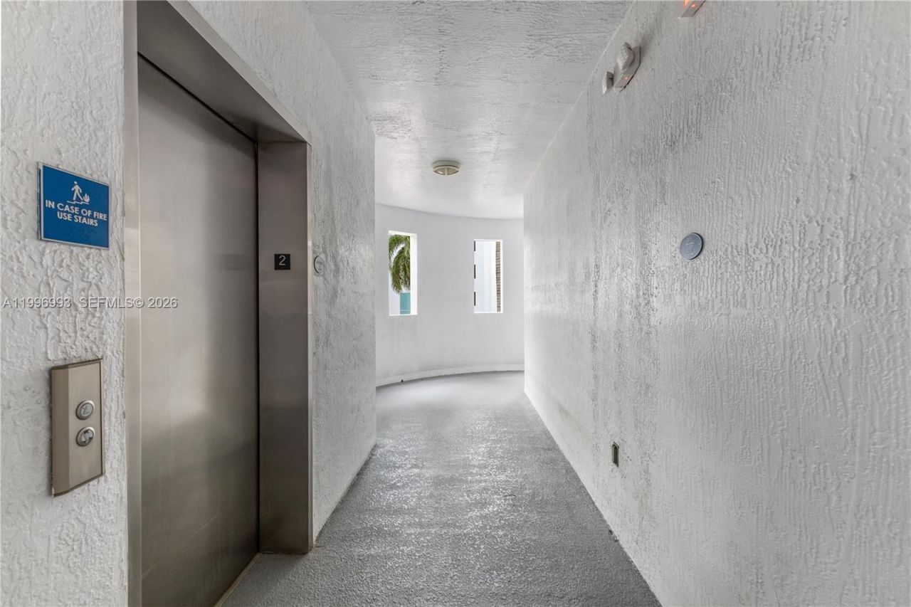 7914 Harbor Island Dr , Unit 205, North Bay Village, FL 33141 Photo