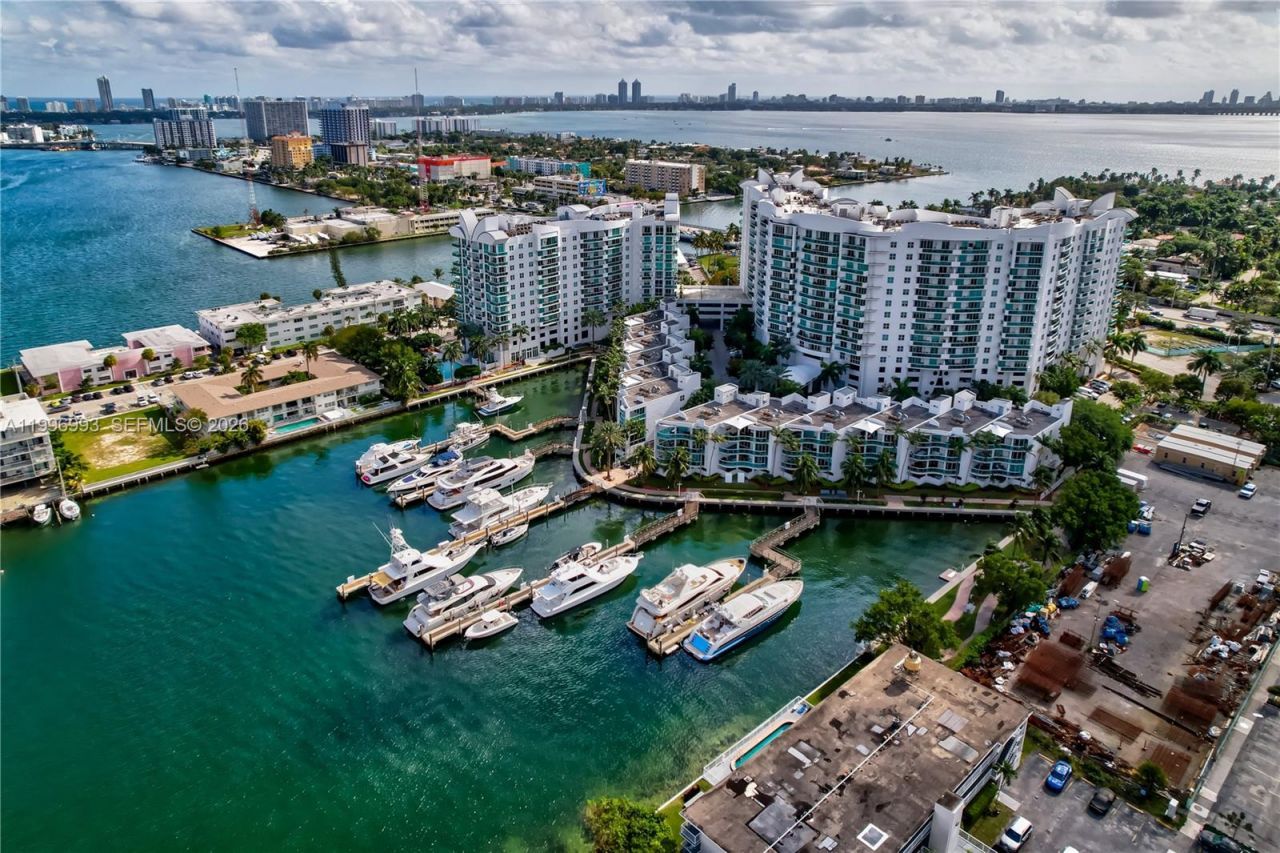 7914 Harbor Island Dr , Unit 205, North Bay Village, FL 33141 Photo