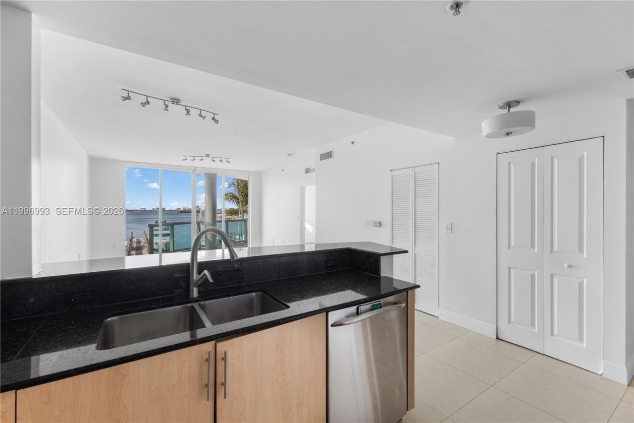 7914 Harbor Island Dr , Unit 205, North Bay Village, FL 33141 Photo