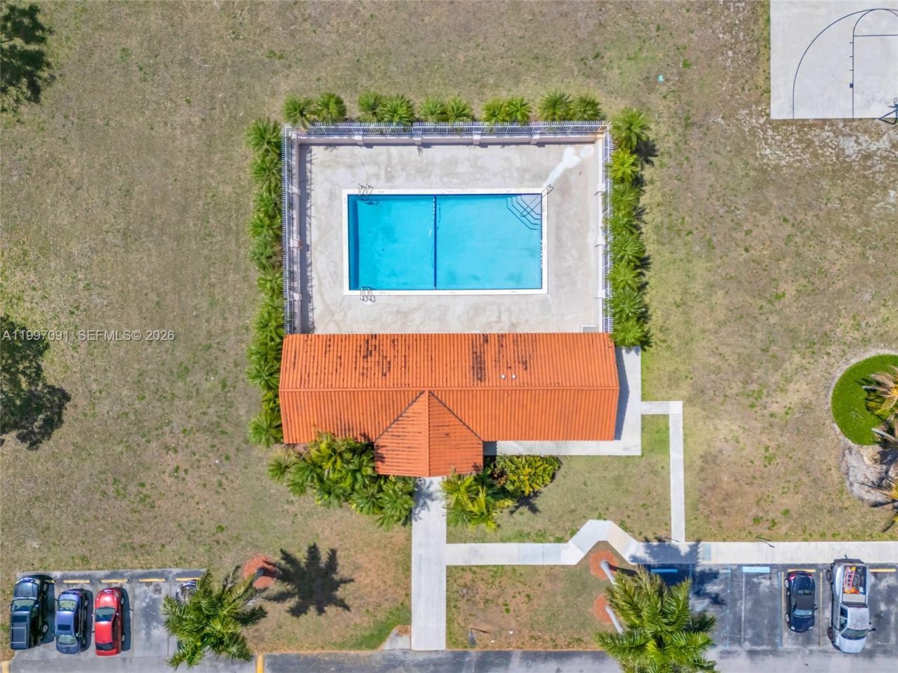 6323 SW 147th Place Cir, Miami, FL 33193 Photo