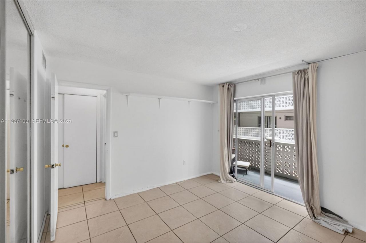 1620 West Ave, Unit 204, Miami Beach, FL 33139 Photo