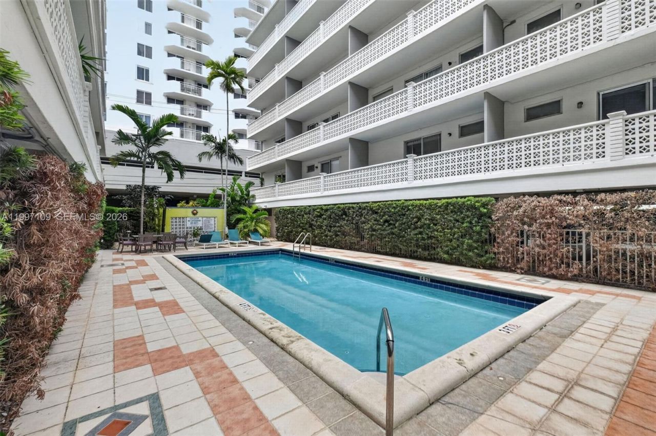 1620 West Ave, Unit 204, Miami Beach, FL 33139 Photo